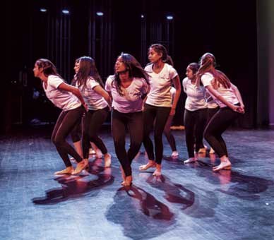 Lehigh students dancing